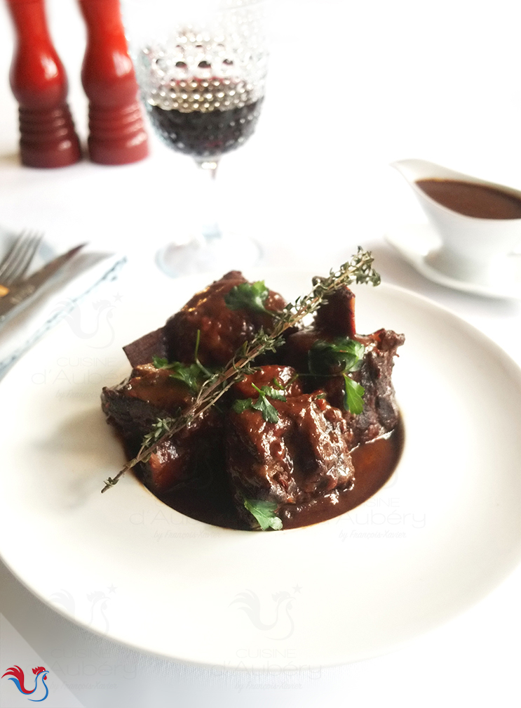 Les Côtes de Boeuf Braisées, sauce réduite