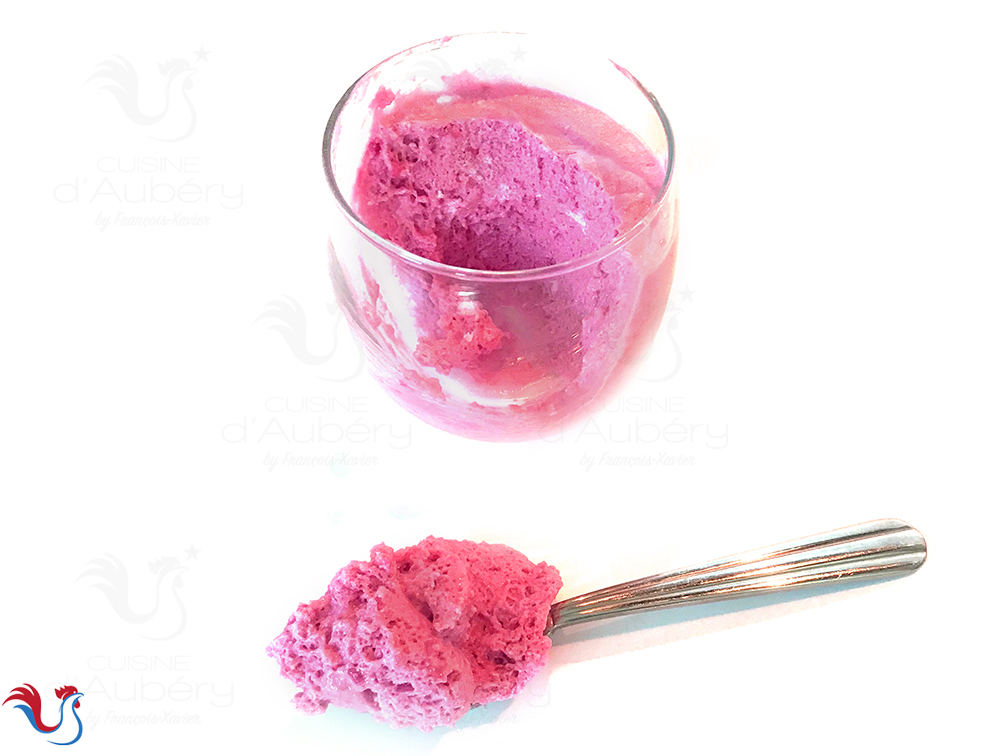 La délicieuse Mousse Framboise de Pierre Hermé