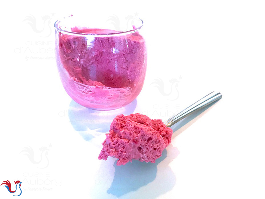 La délicieuse Mousse Framboise de Pierre Hermé