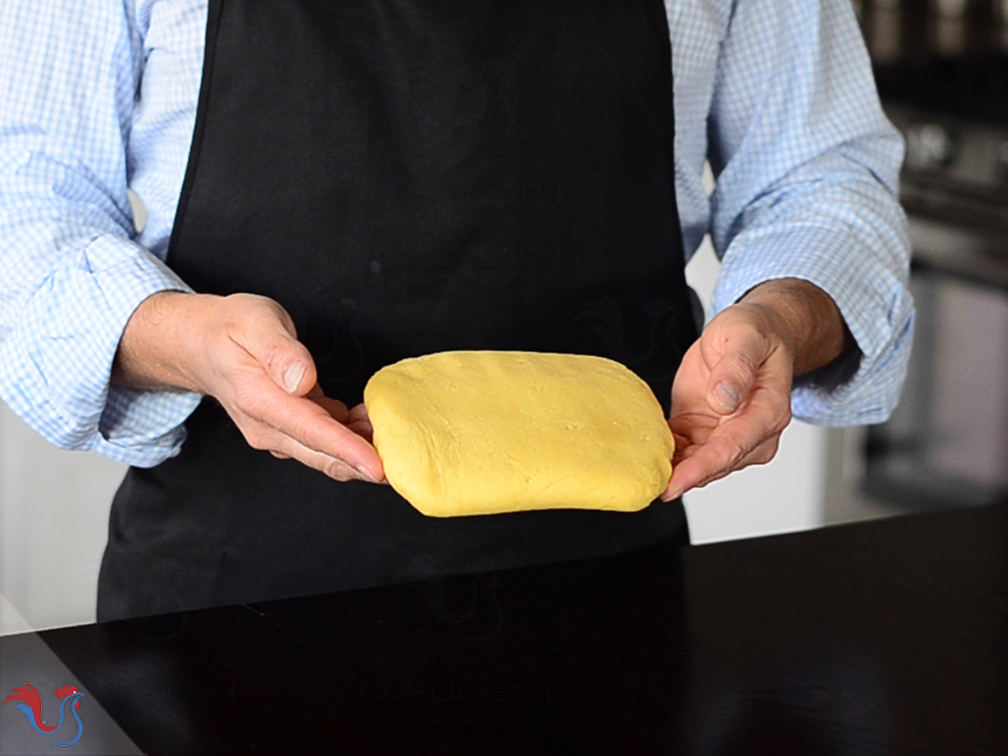 La Pâte à foncer (tarte et gâteaux) de Pierre Hermé (pâte brisée sucrée)