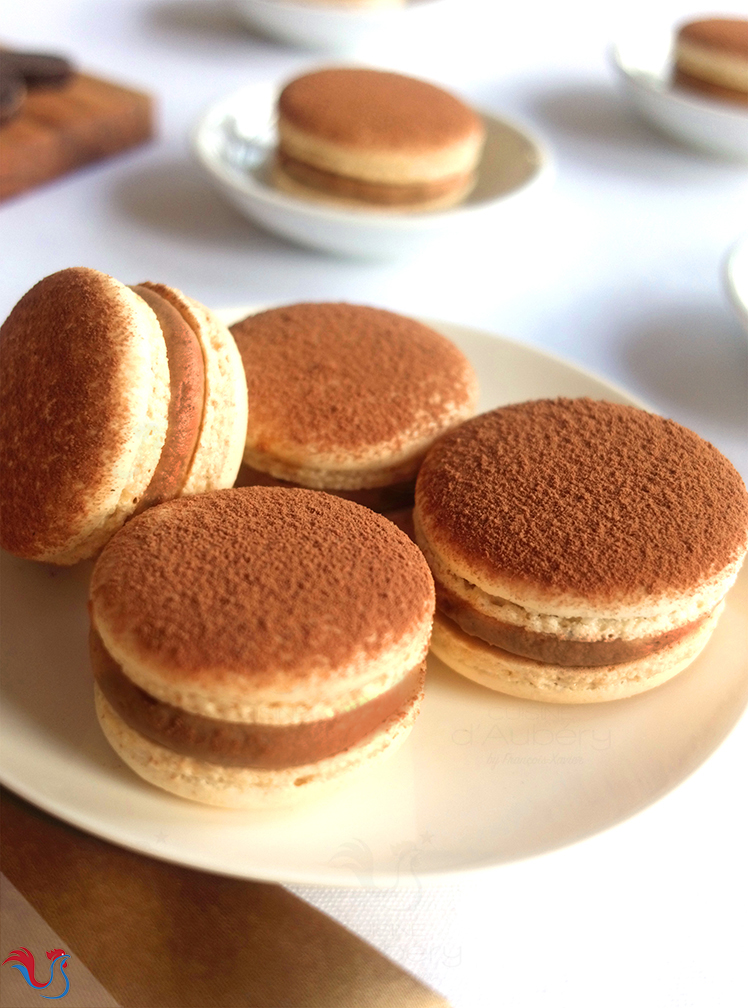 Les Macarons au Tiramisu (comme en Floride à Orlando) (recette de M.O.F)