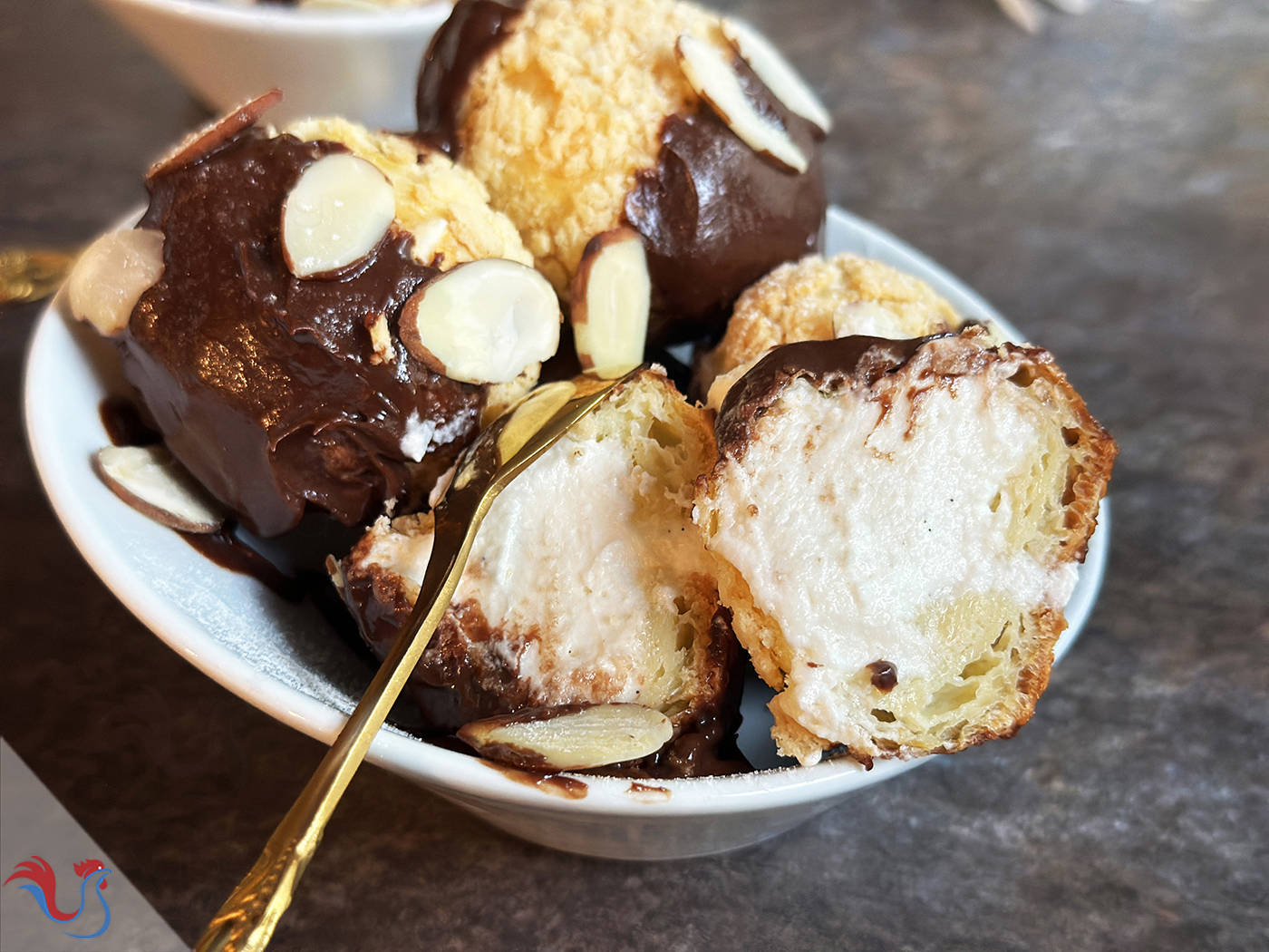 Les Profiteroles Chantilly et Chocolat de Pierre Hermé